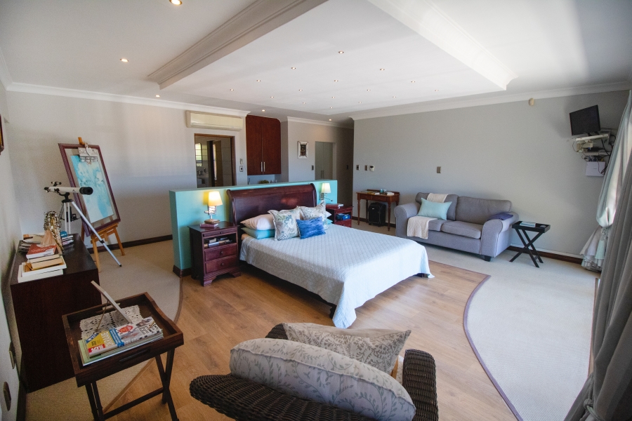 4 Bedroom Property for Sale in C Place Eastern Cape